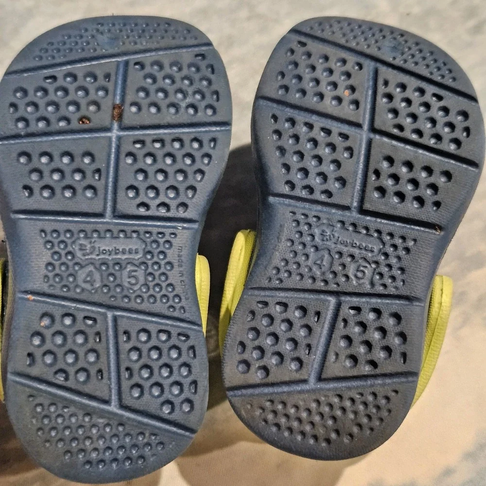 Toddler‎ Shoe Bundle Size 4/5 Joybees Clogs Size 5 Cat & Jack Sandals